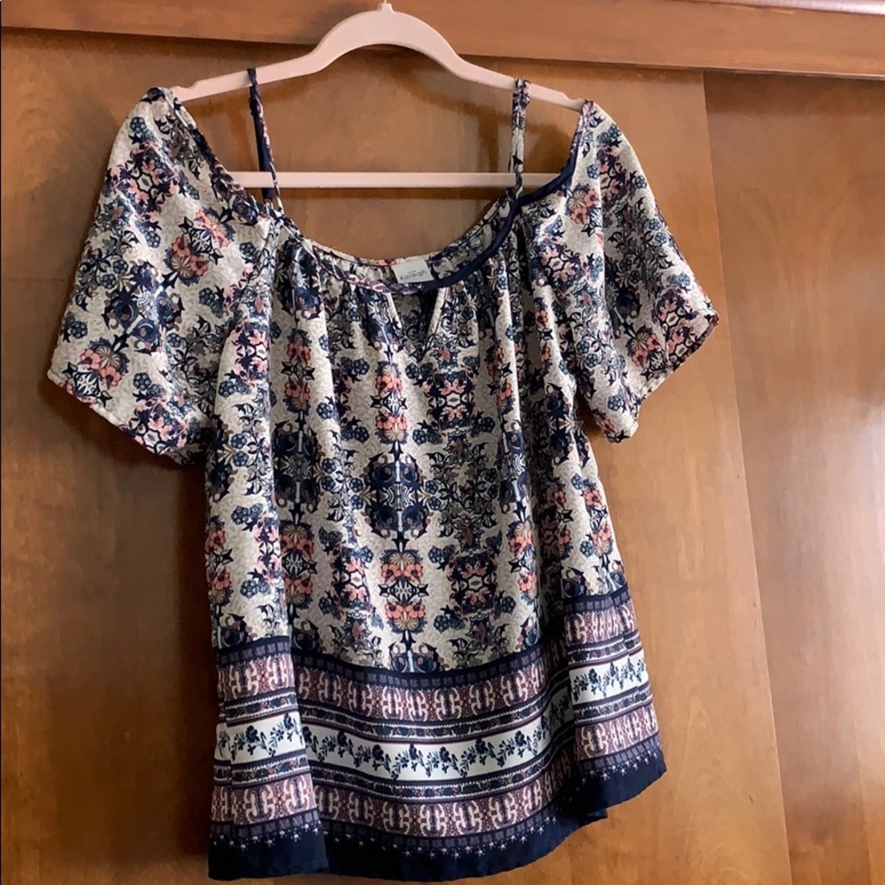 Off-the-Shoulder Top, Size M